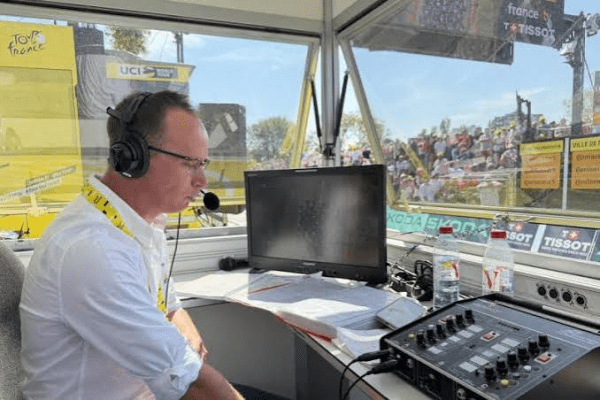 Curieux Métiers #12 - Speaker / commentateur sportif, à Coësmes